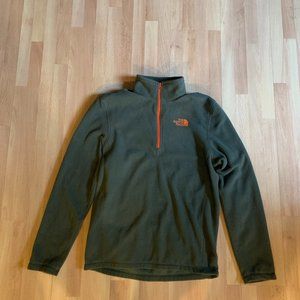 The North Face Quarter Zip Size Medium